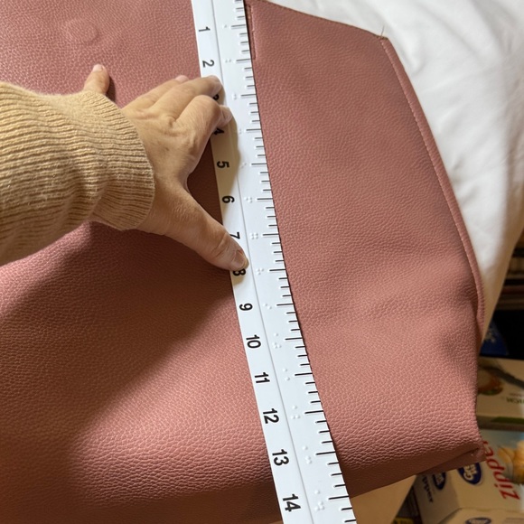 Chic Mauve Tote Bag - Picture 9 of 12